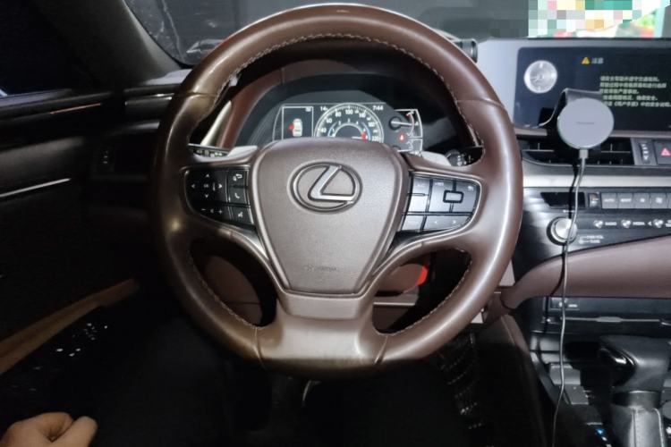Used Lexus ES 2020 260 Excellence Edition Steering Wheel