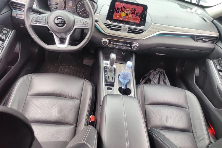 Used Nissan Teana 2021 2.0L XL Comfort Edition Center Console