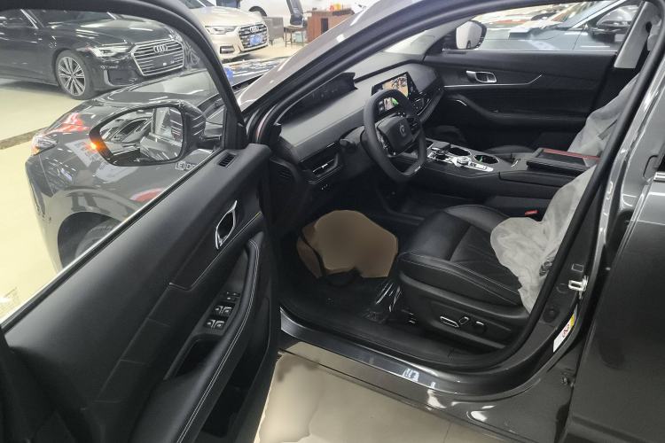 Used CHANGAN UNI-K iDD 2024 Chuzhi iDD 1.5T 135km Smart & Fun Model Interior 3