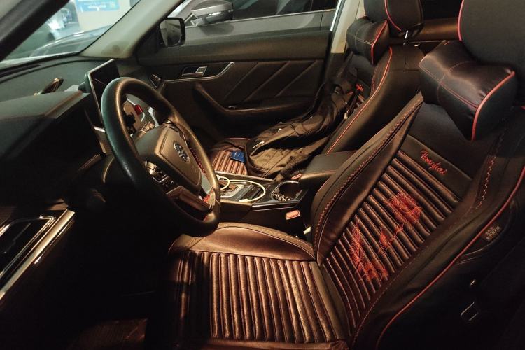 Used Venucia T60 2018 1.6L CVT Smart & Fun Version China V Standard
