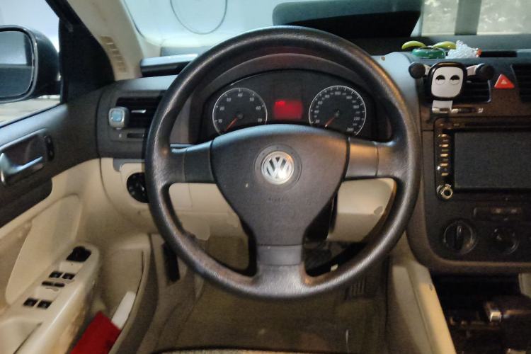 Used Volkswagen Sagitar 2009 1.6L Automatic Fashion Edition
