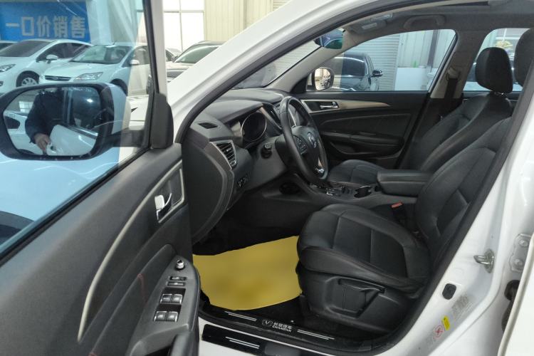 Used Changan CS75 2016 1.8T Automatic Elite Model China V Standard
