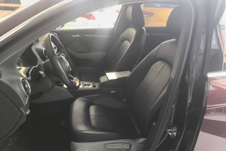 Used Audi A3 2018 30th Anniversary Edition Sportback 35 TFSI Ambition Model
