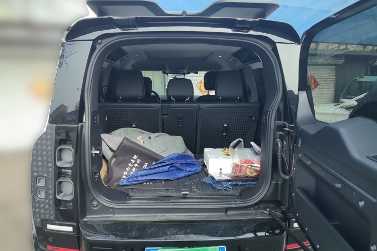 Used Land Rover Defender 2023 Facelift 110 3.0T P400 Dark Edition