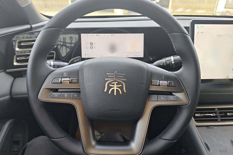 Used BYD Qin L 2025 DM-i Smart Drive 120KM Superior Model
