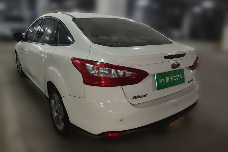 Used Ford Focus 2012 Sedan 1.6L Automatic Fashion Edition