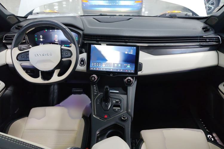 Used Lynk & Co 01 EM-P 2023 1.5TD EM-P Dawn Edition