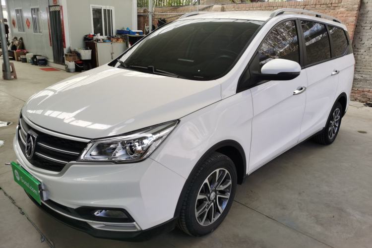 Used Baojun 730 2019 1.5L Manual Fashion Model 7-seater China VI