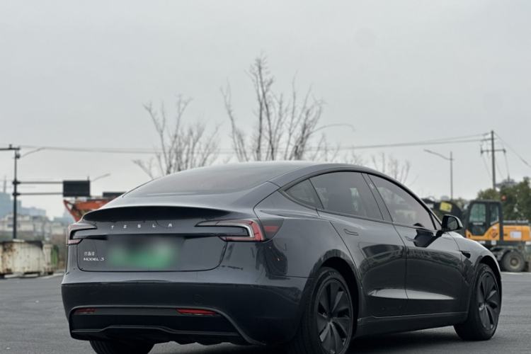 Used Tesla Model 3 2023 Rear-Wheel-Drive Version
