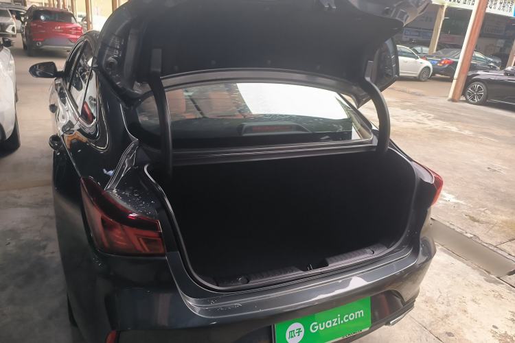 Used CHANGAN Eado 2022 PLUS Blue Whale NE 1.4T GDI DCT Prestige Edition Trunk