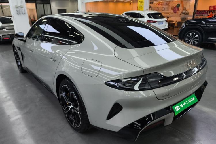 Used Xiaomi Auto SU7 2024 Rear-Drive Ultra-Long Range Advanced Pro-Level Intelligent Driving Version