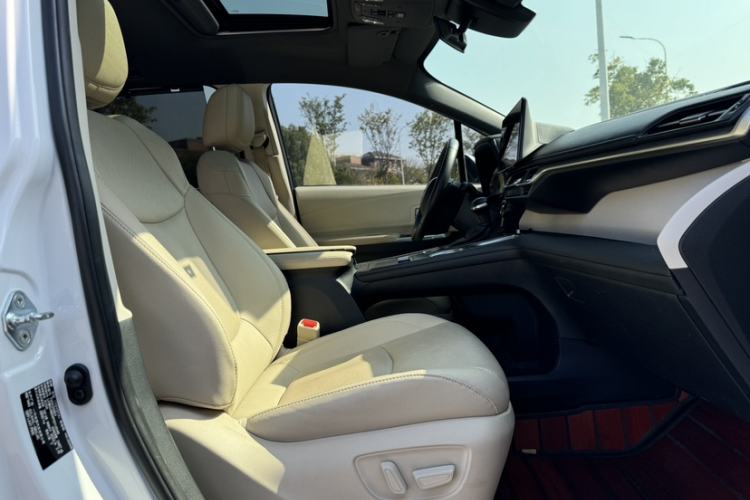 Used Toyota Granvia 2022 2.5L Hybrid Prestige Edition