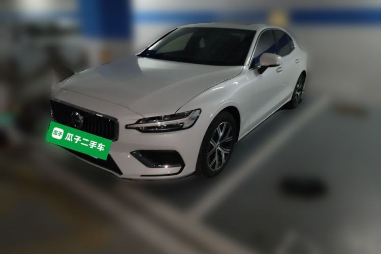Used Volvo S60 2026 Model B4 Zhiyi Luxury Edition