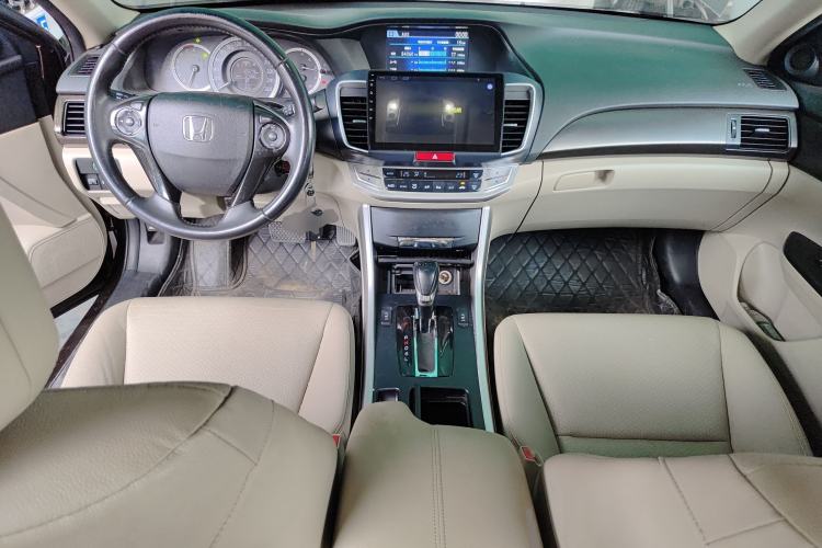 Used Honda Accord 2014 2.0L EX Luxury Edition Center Console