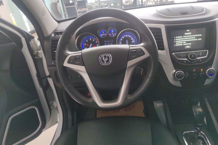 Used CHANGAN CS35 2016 1.6L Automatic Luxury Model China IV Standard Steering Wheel