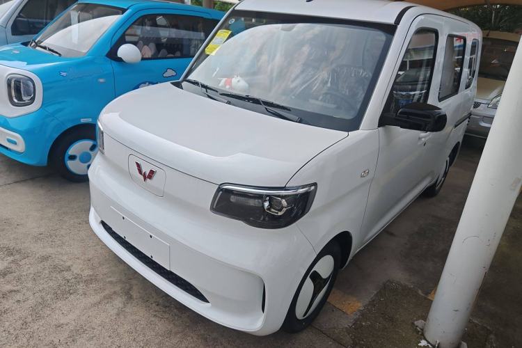 Used Wuling Zhiguang New Energy 2025 Standard Model