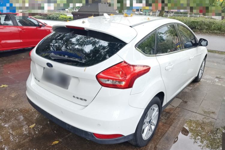 Used Ford Focus 2018 Hatchback Classic 1.6L Automatic Trendy SmartDrive Edition
