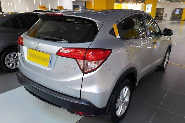 Used Honda Vezel 2015 1.8L CVT 2WD Elite Model
