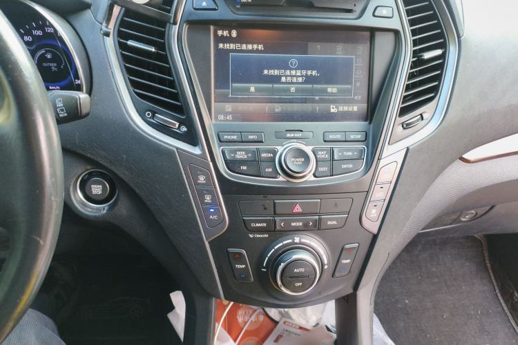 Used Hyundai Grand SantaFe 2013 3.0L 7-seat 4x4 Brown Interior Flagship Edition
