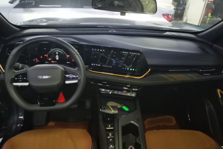 Used CHANGAN OSHAN X5 PLUS 2023 1.5T DCT Excellence Edition
