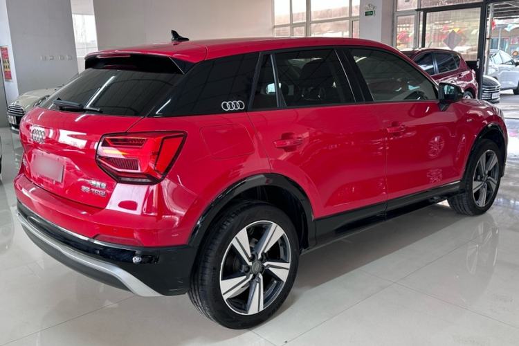 Used Audi Q2L 2020 35 TFSI Fashion Dynamic Model
