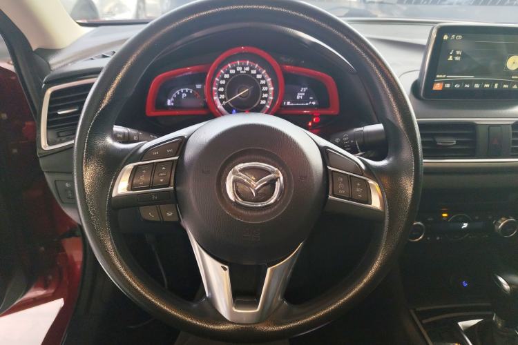 Used Mazda Mazda 3 Axela 2014 Sedan 1.5L Automatic Luxury Model
