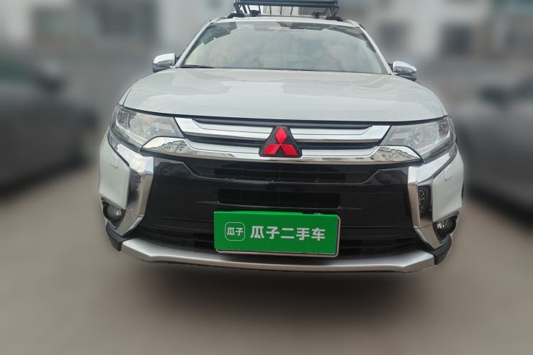 Used Mitsubishi Outlander 2018 2.4L 4x4 Prestige Edition 7 Seats Front