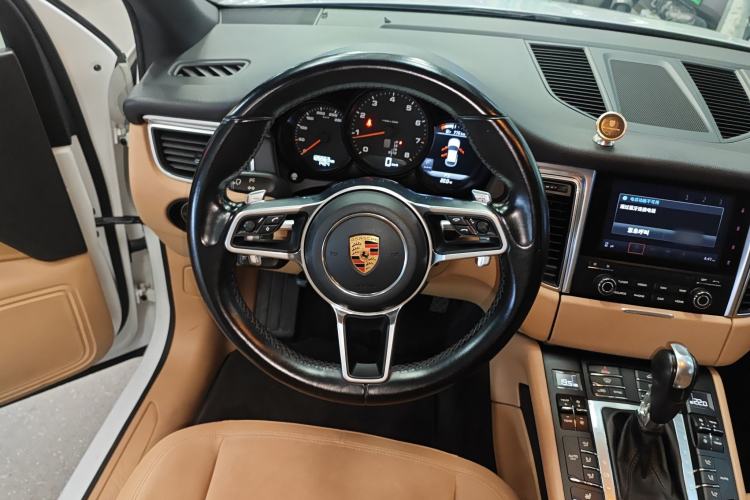 Used Porsche Macan 2017 Macan 2.0T Steering Wheel