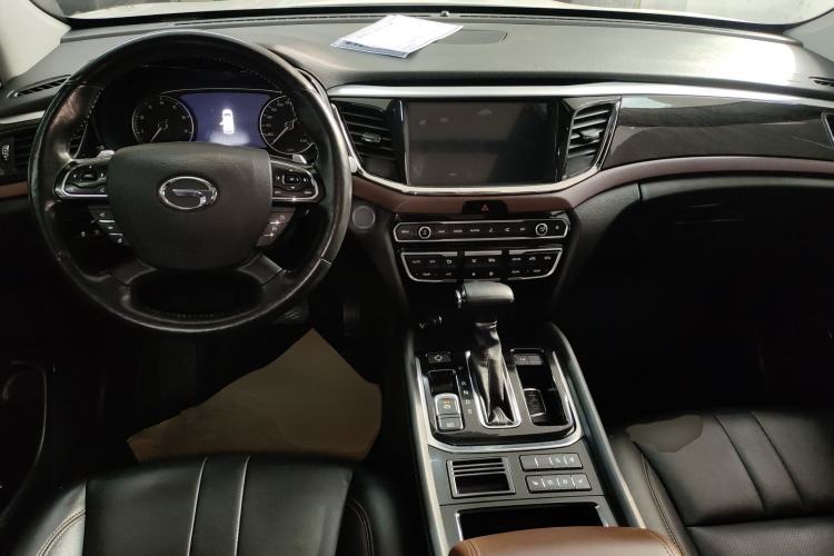 Used GAC Trumpchi GS8 2017 320T Two-Wheel Drive Luxury Smart Connectivity Version (7 Seats)