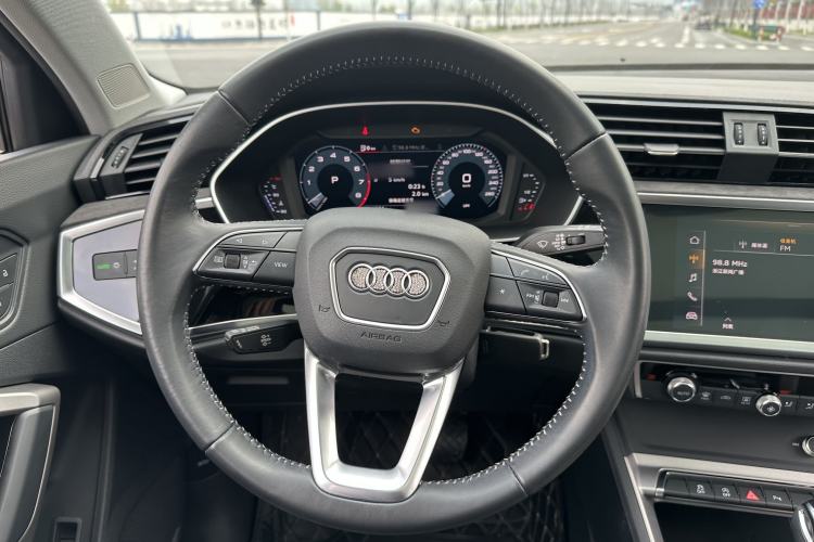 Used Audi Q3 2019 35 TFSI Advanced Dynamic Edition