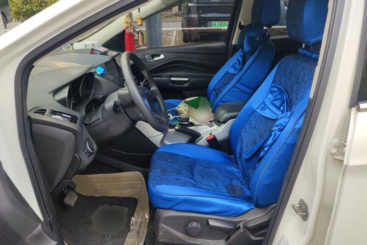 Used Ford Kuga 2013 1.6L GTDi Two-Wheel-Drive Comfort Model Left Front Seat