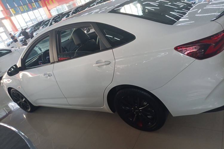 Used Chevrolet Monza 2020 Light Hybrid Redline 320T Dual-Clutch Thrilling Edition