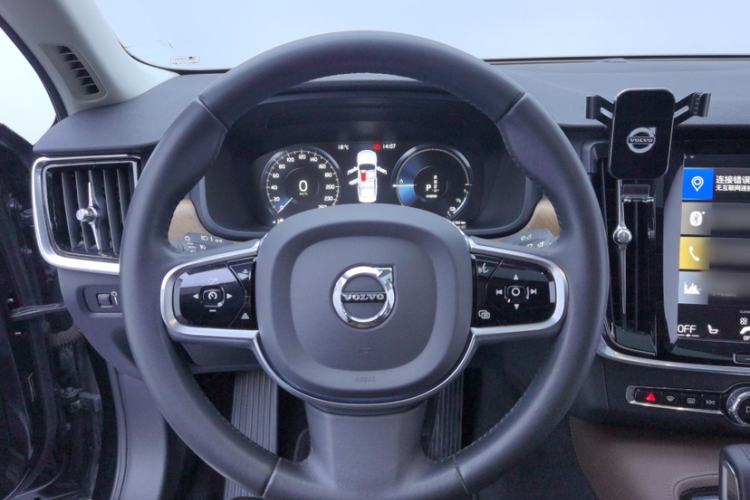 Used Volvo S90 New Energy 2020 T8 e-Drive Hybrid – Zhiyi Luxury Edition Interior 5