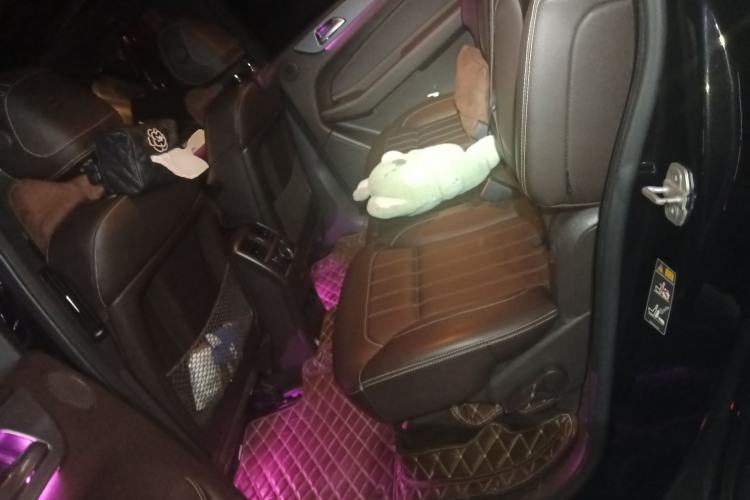 Used Mercedes-Benz GLS 2017 GLS 400 4MATIC Fashion Edition Left Rear Seat