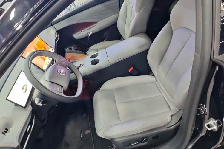 Used Nissan N7 2025 510 Pro Left Front Seat