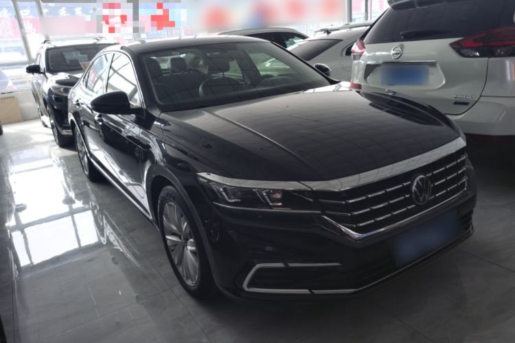 Used Volkswagen Passat 2021 330TSI Elite Edition Front Right 45 Deg