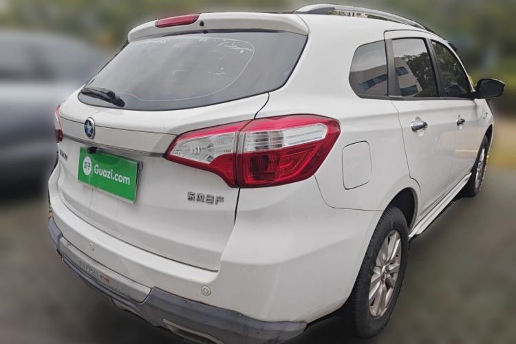 Used Venucia T70 2015 2.0L Manual RuiQu Version
