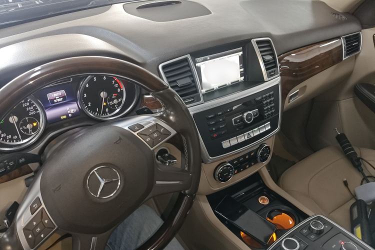 Used Mercedes-Benz M-Class 2015 ML 400 4MATIC Luxury Model