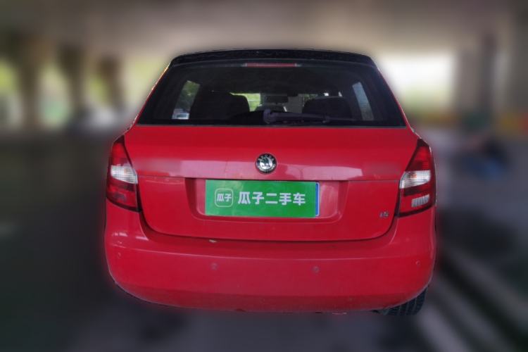 Used Skoda Fabia 2011 1.6L Automatic Crystal Edition
