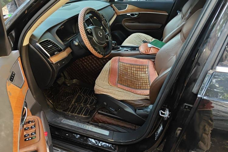 Used Volvo XC90 2019 T6 Zhiyi Edition 7-Seater China V Emission Standard Driver Seat