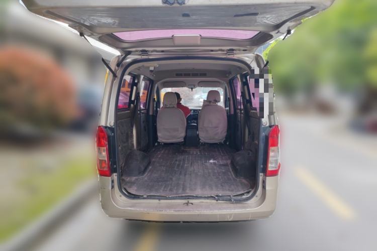 Used Wuling Rongguang V 2016 1.5L Standard Version Trunk