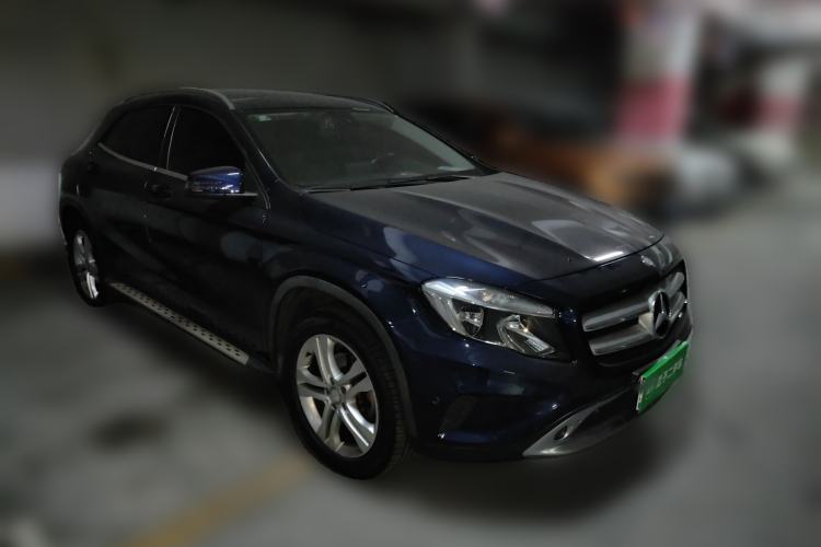 Used Mercedes-Benz GLA 2016 GLA 200 Sport Edition Front Right 45 Deg