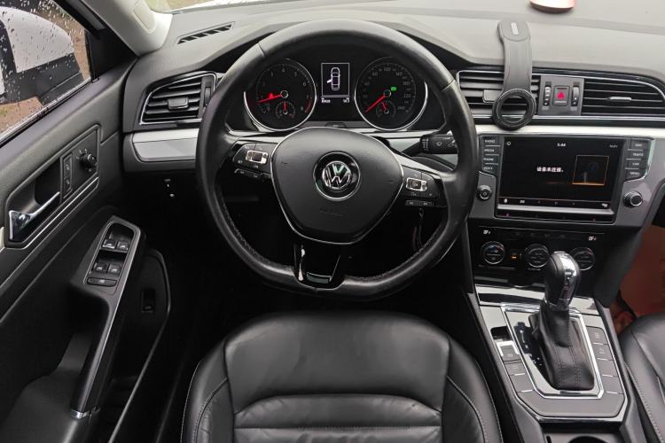 Used Volkswagen Lamando 2018 280TSI DSG Comfort Edition
