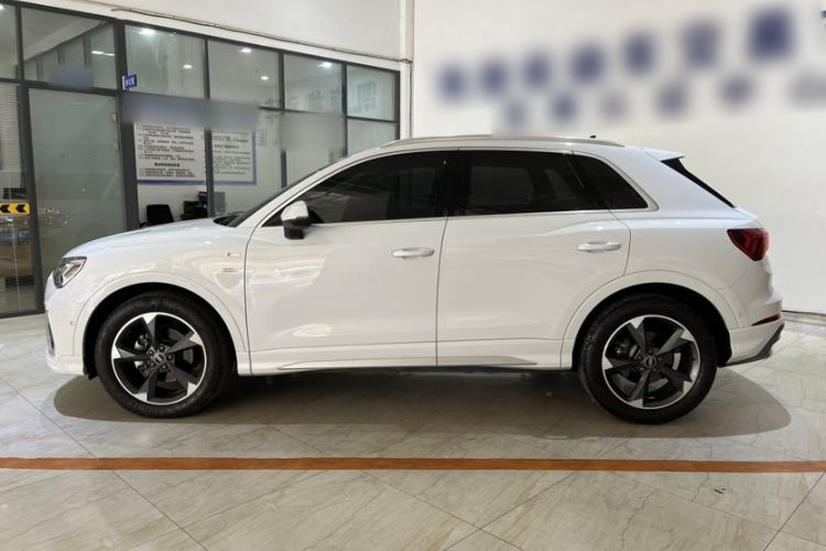 Used Audi Q3 2022 35 TFSI Fashion Dynamic Model
