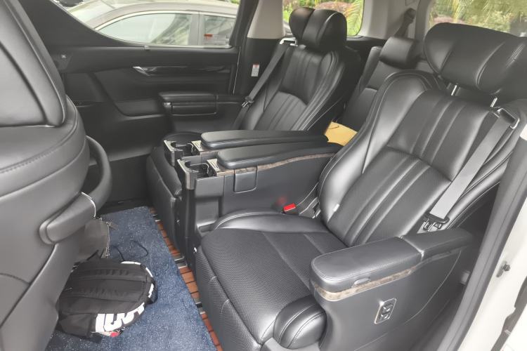 Used Toyota Vellfire 2020 Dual-Engine 2.5L HV Luxury Edition