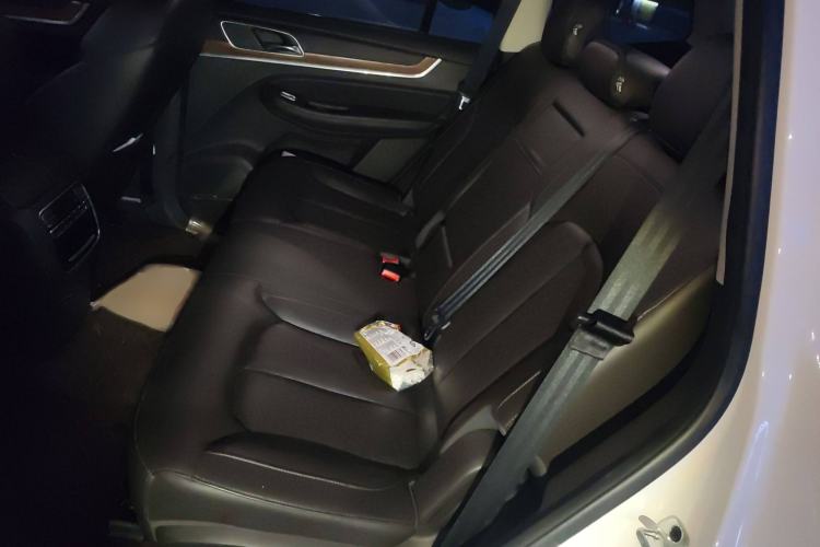 Used Roewe RX8 2018 30T Smart Connectivity Two-Wheel Drive Flagship Edition