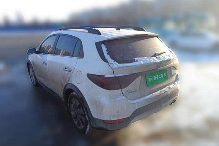 Used Kia KX Cross 2017 1.4L MT GLS
