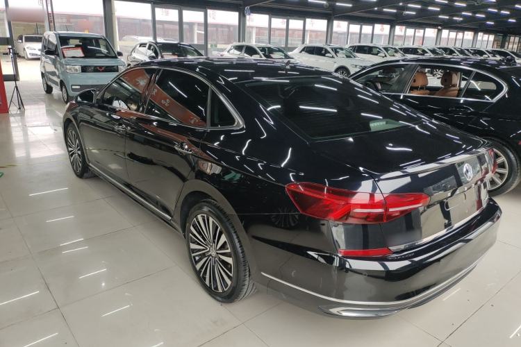 Used Volkswagen Passat 2019 330TSI Luxury Edition China VI Standard
