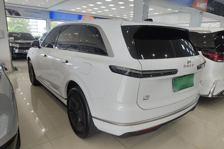 Used ONVO Luxeed L90 2025 Model—Max Six-Seater Version