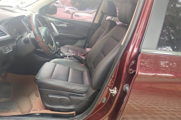 Used SWM X7 2016 1.8L Manual Luxury Edition 7 Seats
